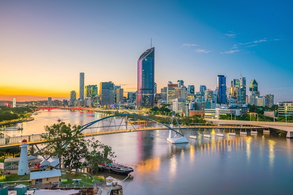 brisbane-city-skyline-at-twilight